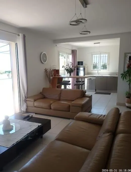 Holiday home Villa La Cadiere Avec Piscine Laouque