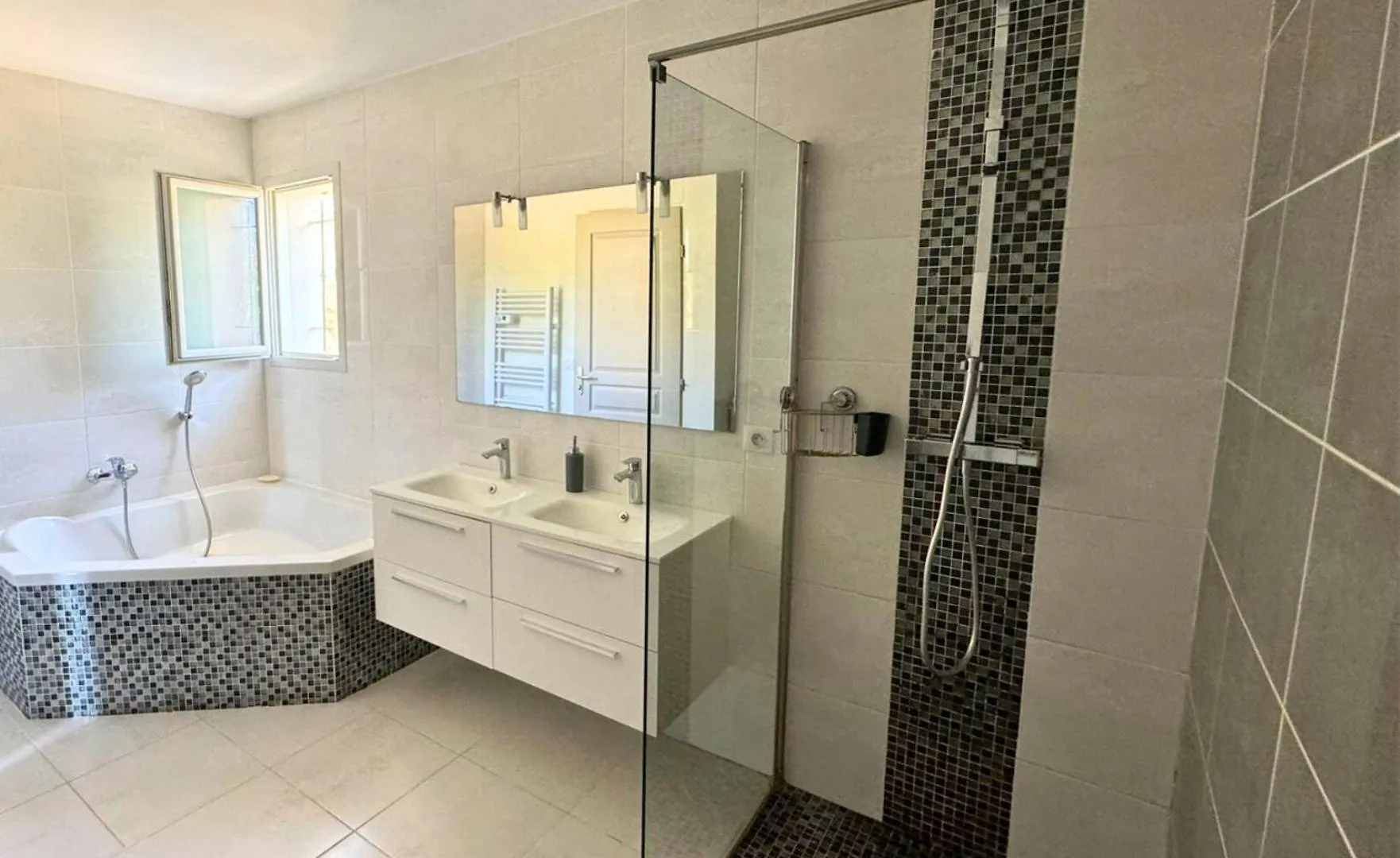 Holiday home Villa La Cadiere Avec Piscine Laouque France