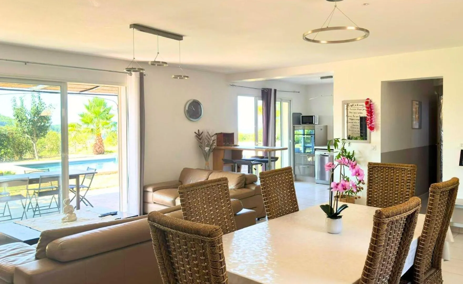 Holiday home Villa La Cadiere Avec Piscine Laouque